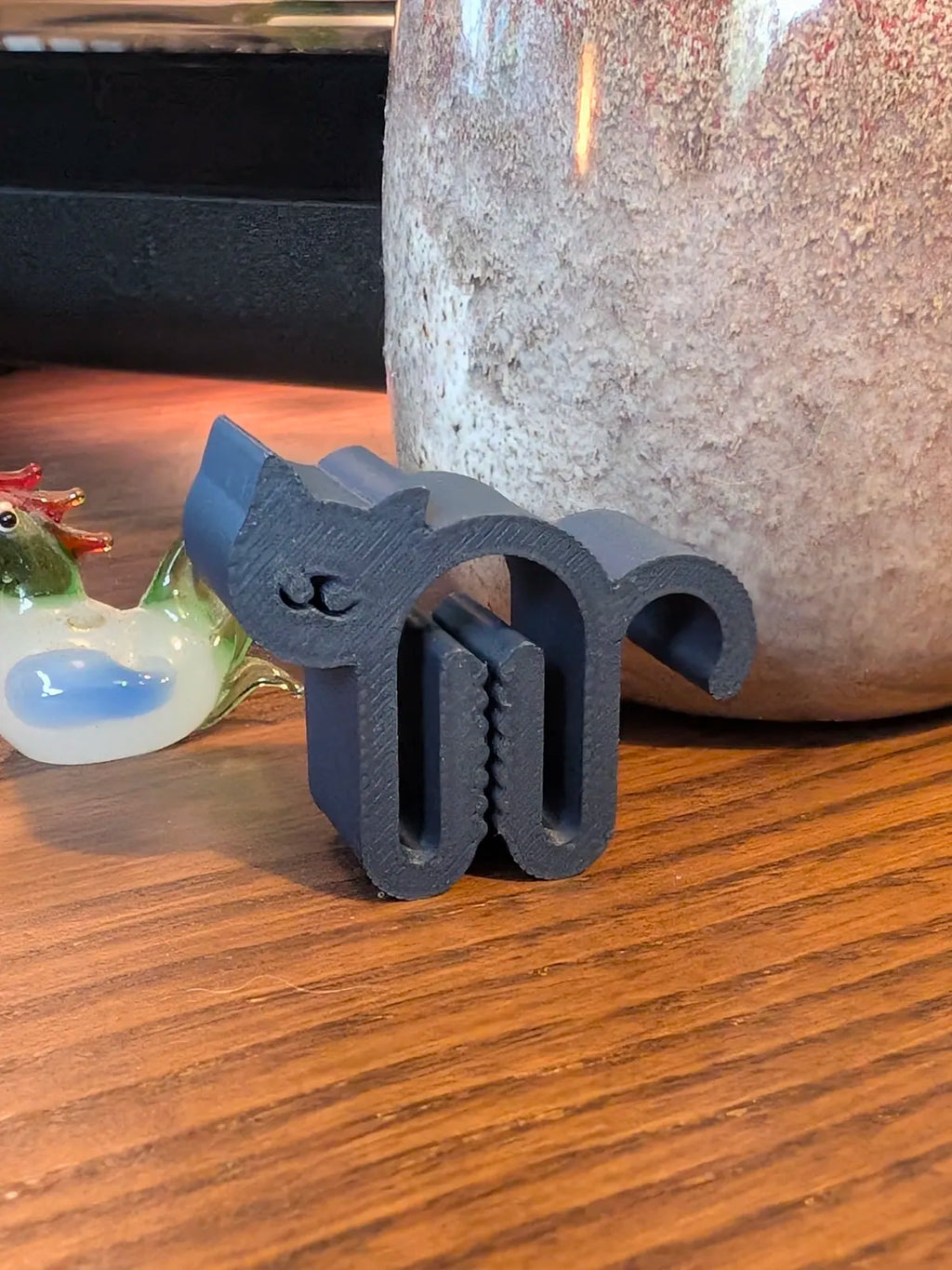 Cat clip on a snack bag
